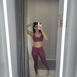 Conjunto Fitness Flor Bela Marsala Intenso – Elegância e Conforto